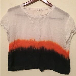 AĪKO crop top